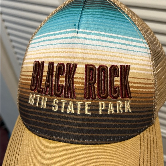 Baseball cap - Picture 2 of 3